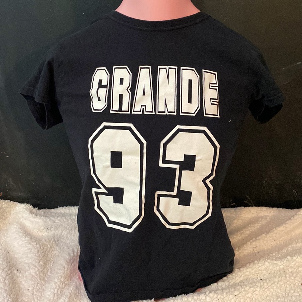 ARIANA GRANDE Grande 93 T-Shirt